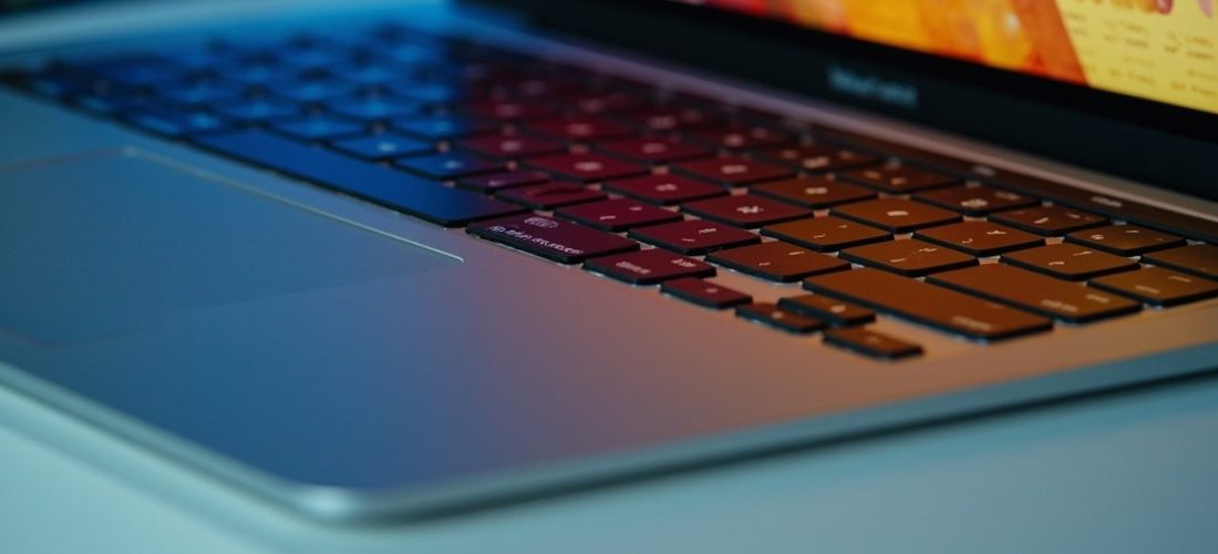 touche arobase sur clavier mac : guide rapide et astuces